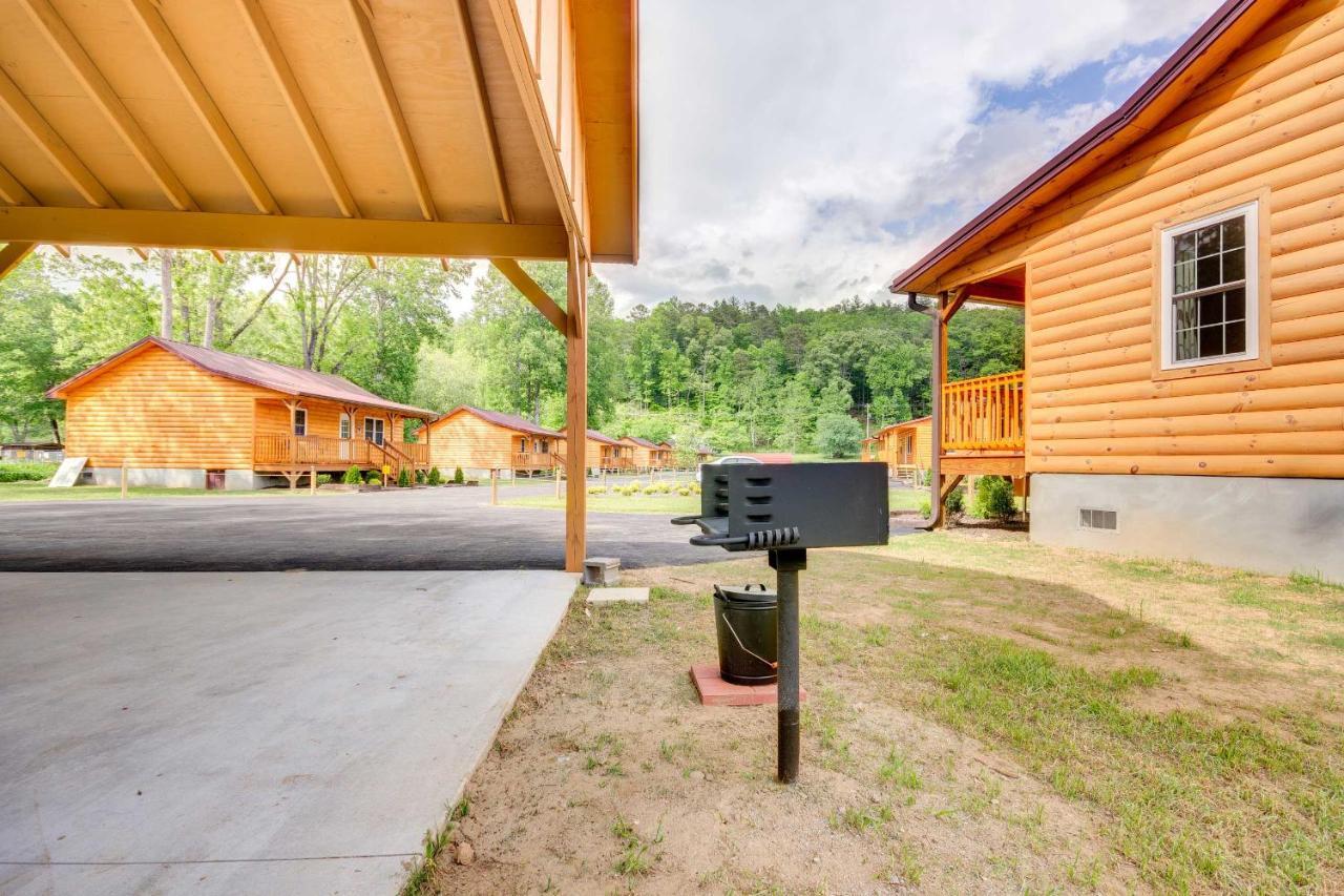 Newly Built Smoky Mountain Cabin Near Bryson City! المظهر الخارجي الصورة