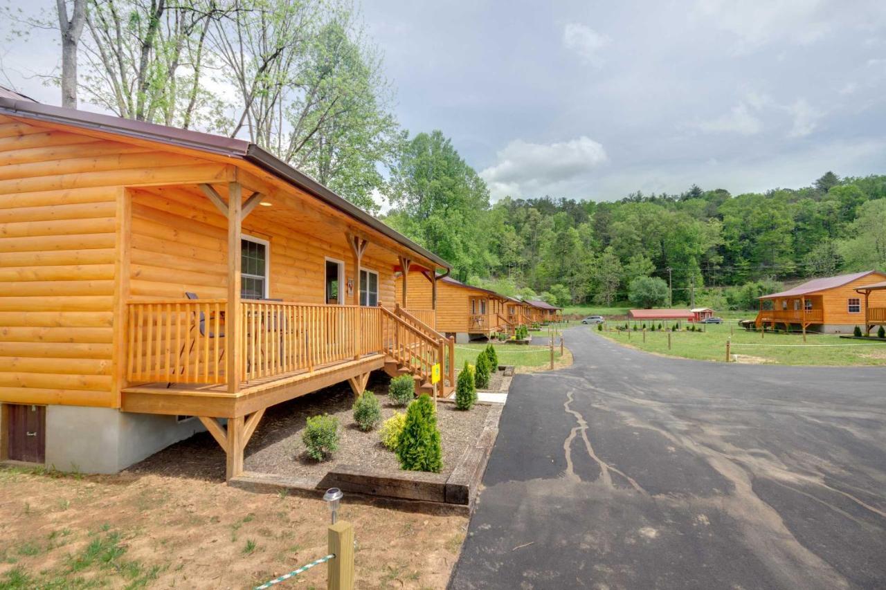 Newly Built Smoky Mountain Cabin Near Bryson City! المظهر الخارجي الصورة